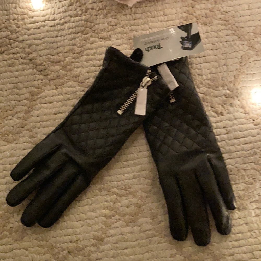 One touch gloves - Picture 2 of 3